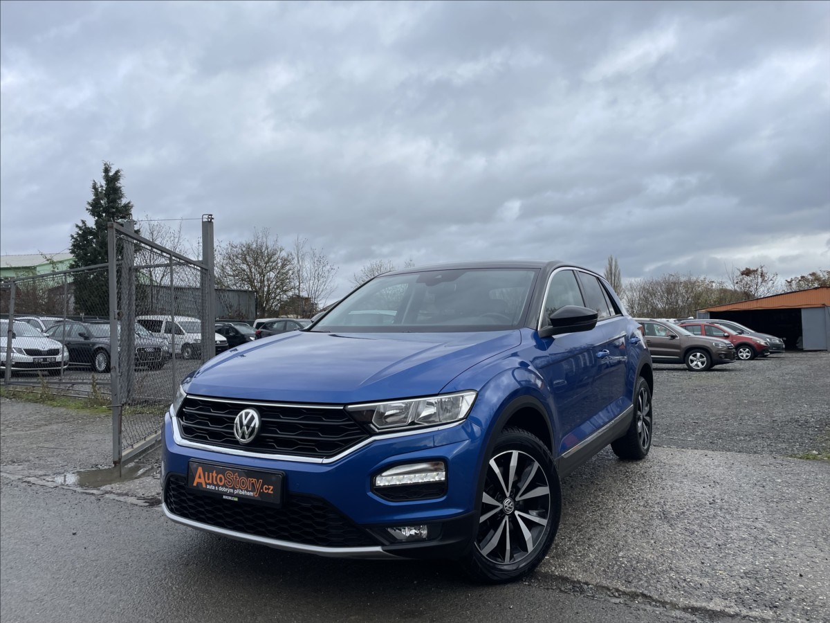 Volkswagen T-Roc 1,5 TSi  1.MAJ. TOP STAV,VIRTUAL